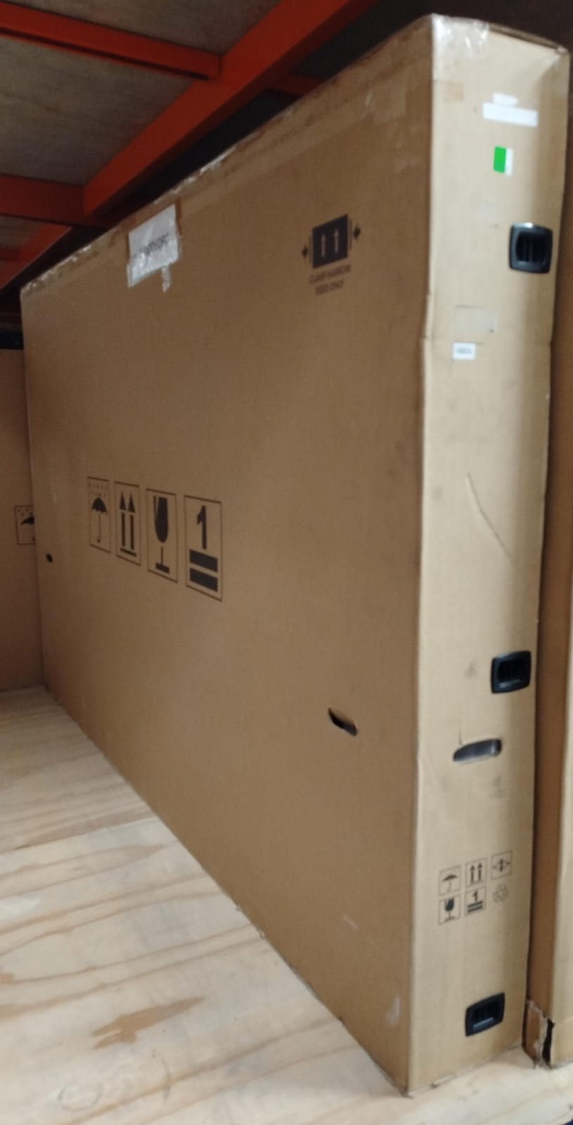 LOTE DE PANTALLA 100QD6QFM: EXPERIENCIA CINEMATOGRÁFICA EN 100 PULGADAS